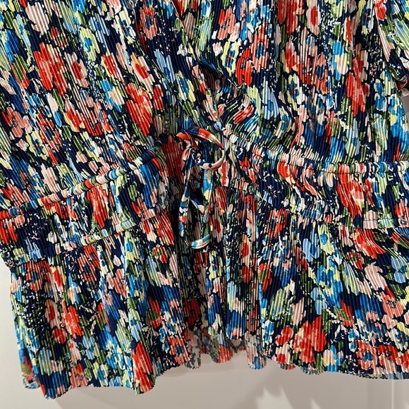 W A Y F where are you from beautiful top size Xl - Picture 4 of 16